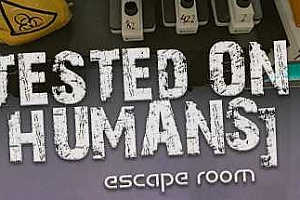 人类测试：逃生室/Tested on Humans: Escape Room